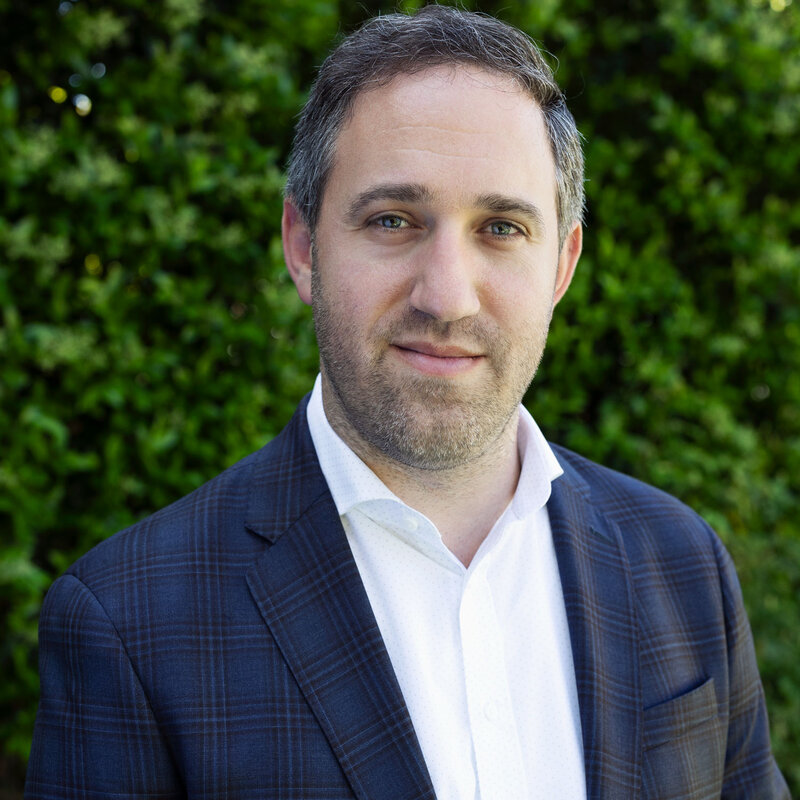 Headshot of Ari Brown, Integrated CFO at LNA Advisors